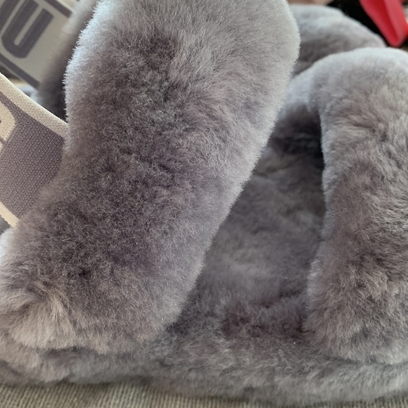 Ugg oh yeah fluff sandal slipper new out of box size 8 - Picture 6 of 6
